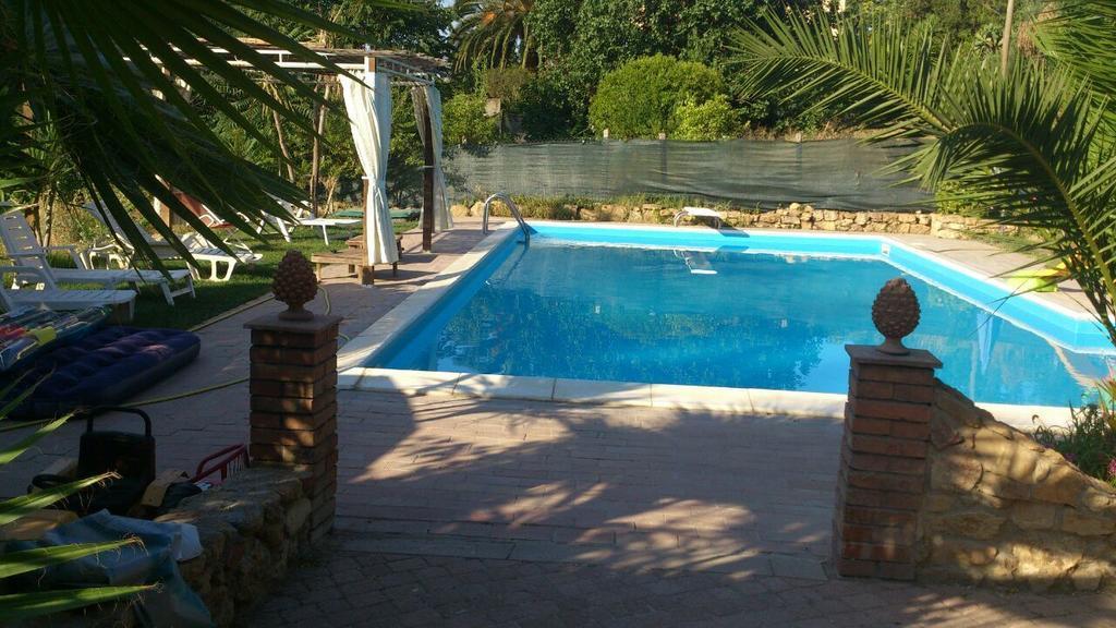 Casa Vacanze Laura Villa Caltanissetta Habitación foto