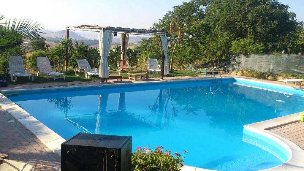Casa Vacanze Laura Villa Caltanissetta Habitación foto
